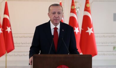 Cumhurbaşkanı Erdoğan: Demokrasiden bahsedenlerin AK Parti’ye tutumu katıksız faşizm