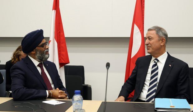 Milli Savunma Bakanı Akar, Kanadalı mevkidaşı Sajjan ile telefonda görüştü