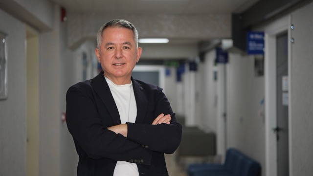 Op. Dr. Alper Başakçı açıkladı: “Böbrek taşı en çok 35 ila 55 yaş grubunda görülüyor!”